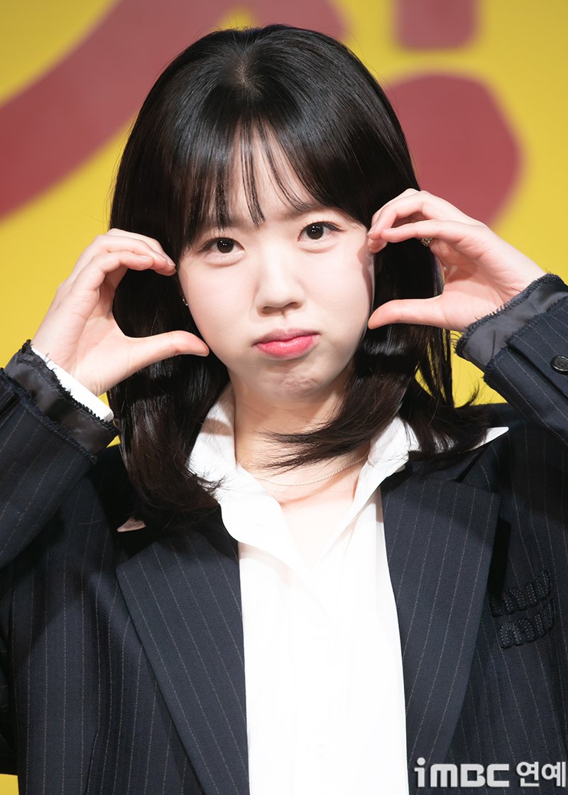 [잡담] 기안장 간담회 사진 직원들 너무 멀끔해서 낯가림 | 인스티즈