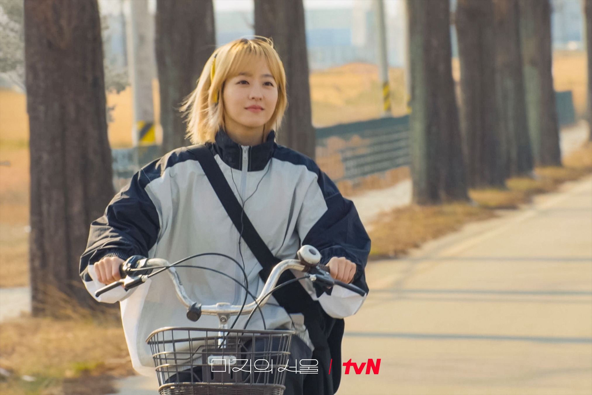 [잡담] 미지의서울 뽀블리의 변신은 끝이 없다..✨1인 4역을 완벽하게 소화해낼 '미지' 커밍 쑨💛 | 인스티즈