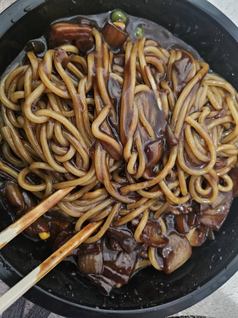 [잡담] 배고파.... | 인스티즈