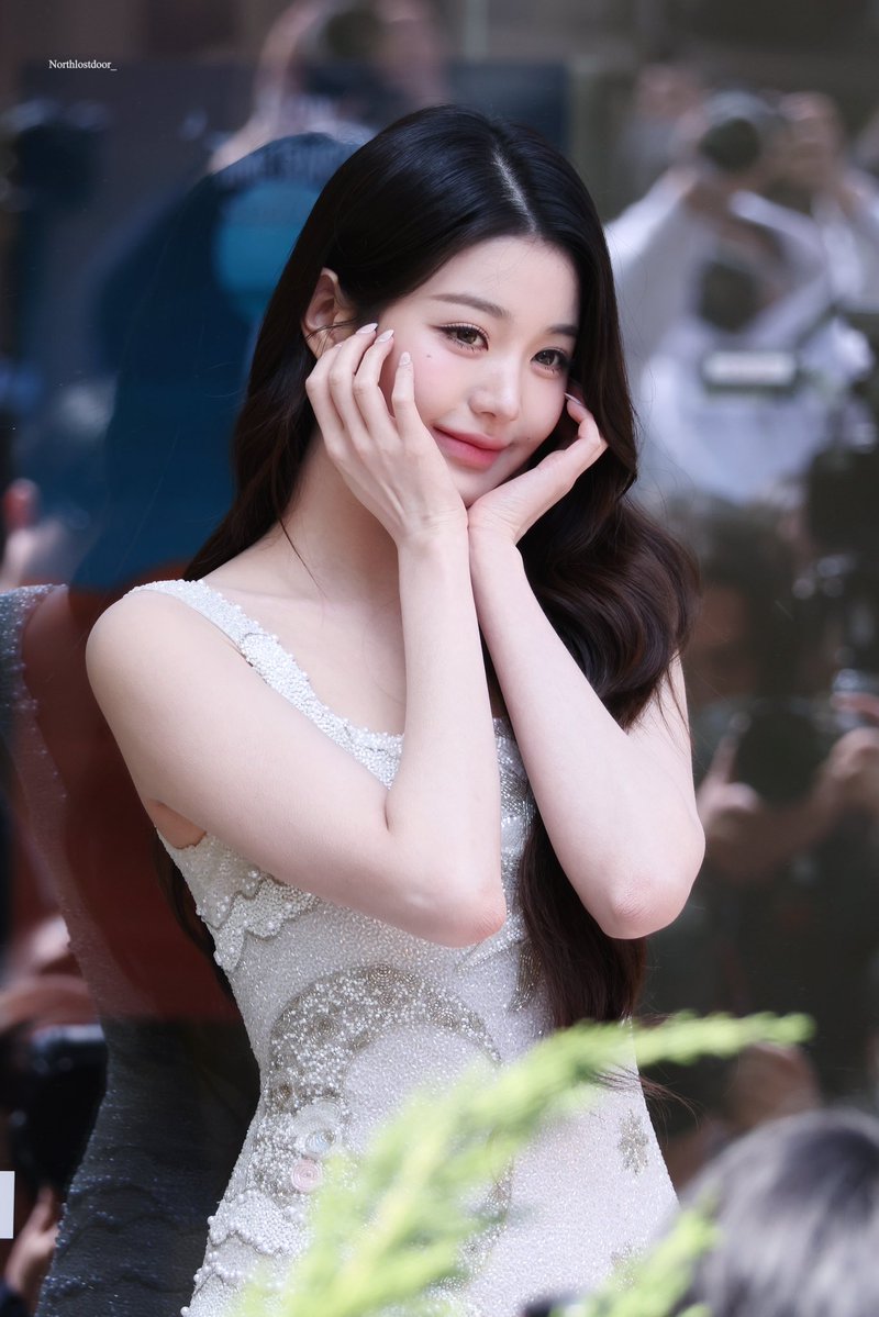 [잡담] 오늘 이니스프리 팝업 원영 공주 | 인스티즈