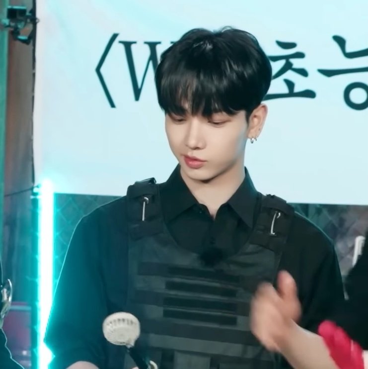 [잡담] 명재현 입술 삐뚤어진 거 완전 띵멍이잖아ㅋㅋ | 인스티즈