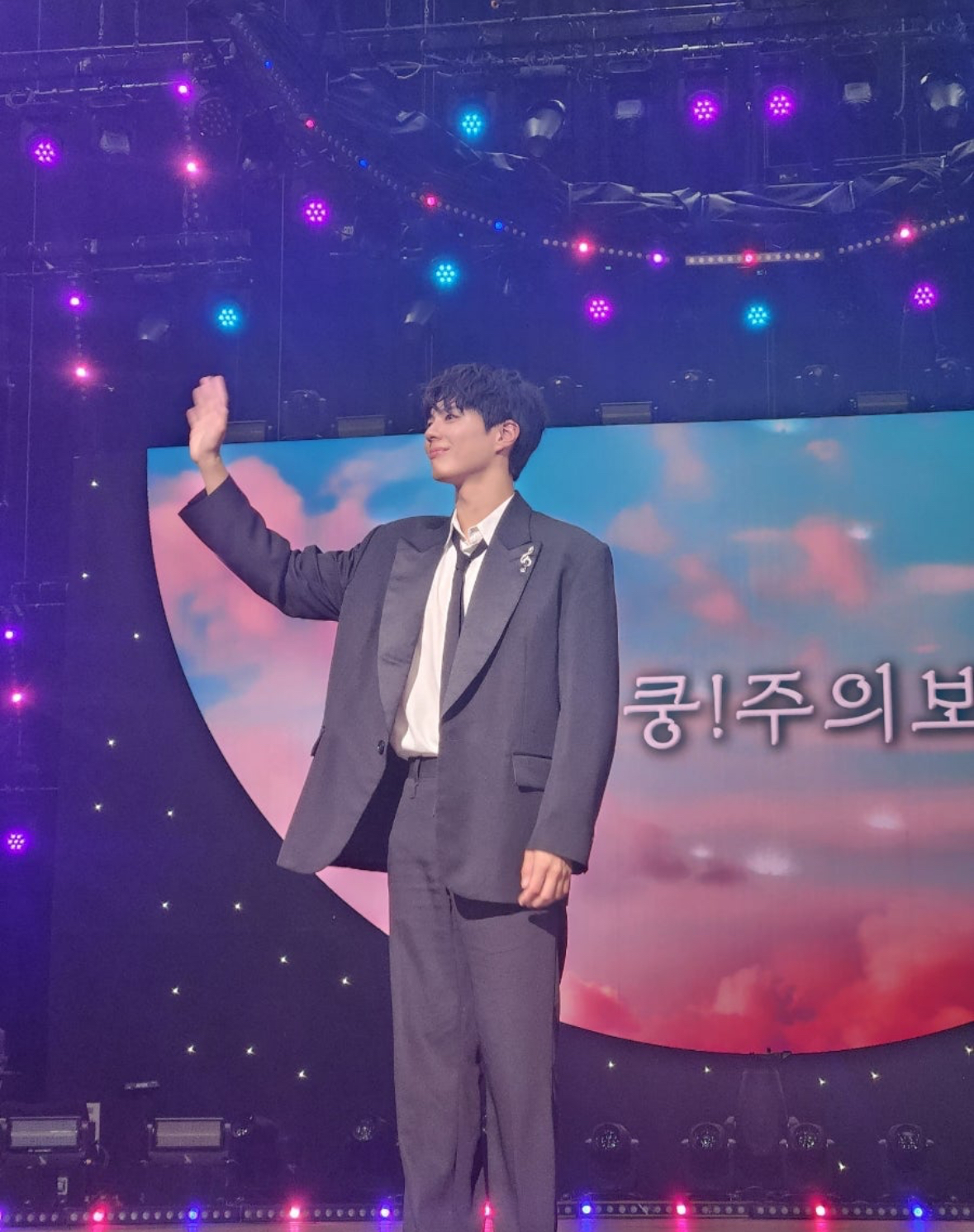 [잡담] 박보검 폰카 미모 장난업ㄹ다.... | 인스티즈