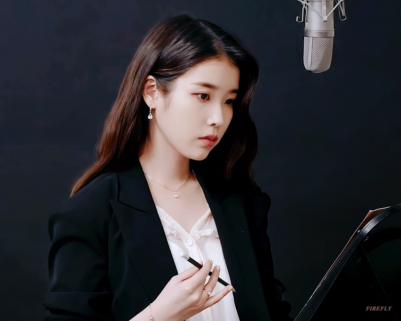 [잡담] 정장 입은 아이유 좋아하는데 | 인스티즈
