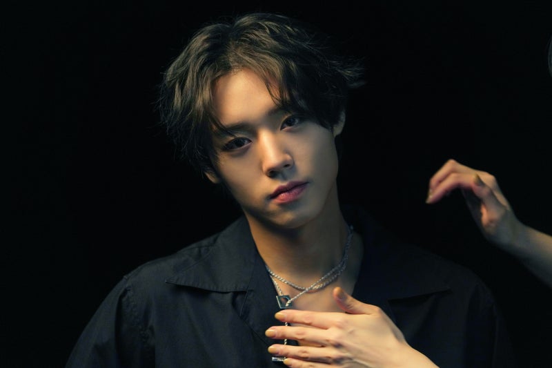 [잡담] 박지훈 씨네 진짜 잘생겼다 새로뜬 사진들 | 인스티즈