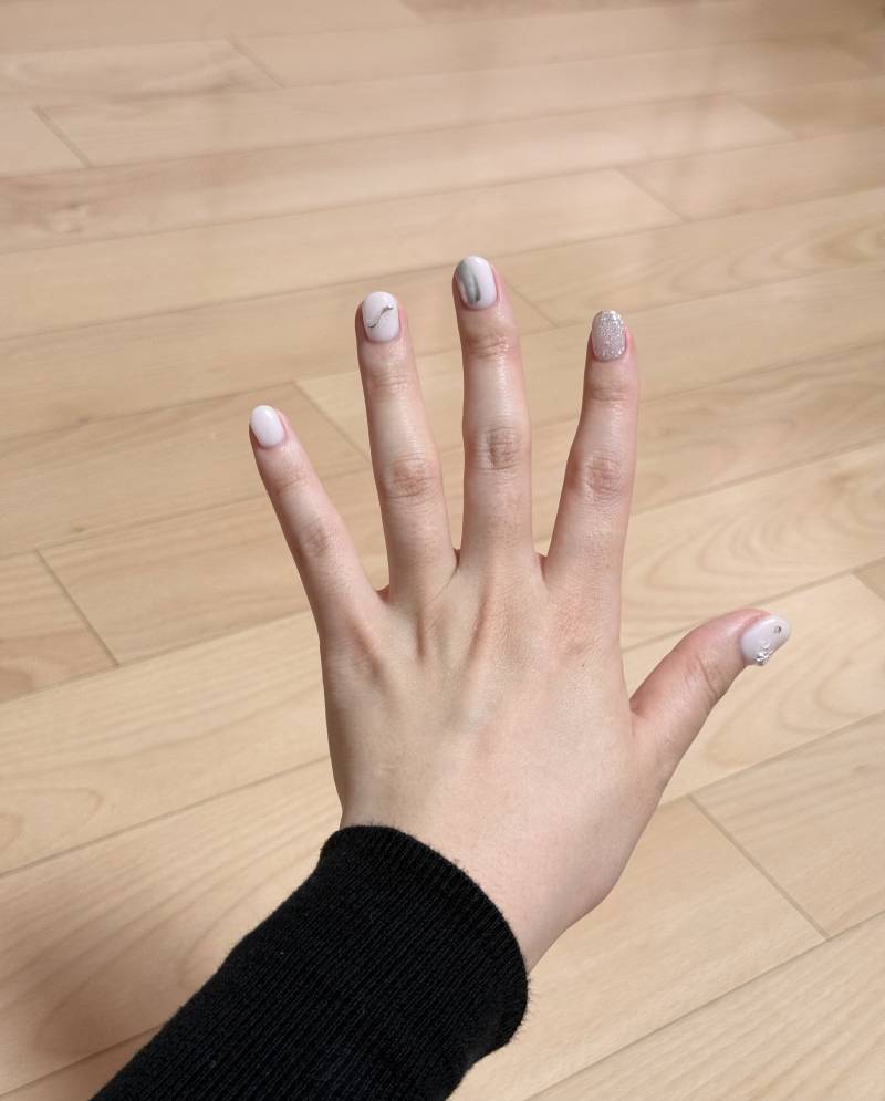 [잡담] 남자들 네일한 거 별로 안좋아해..? | 인스티즈