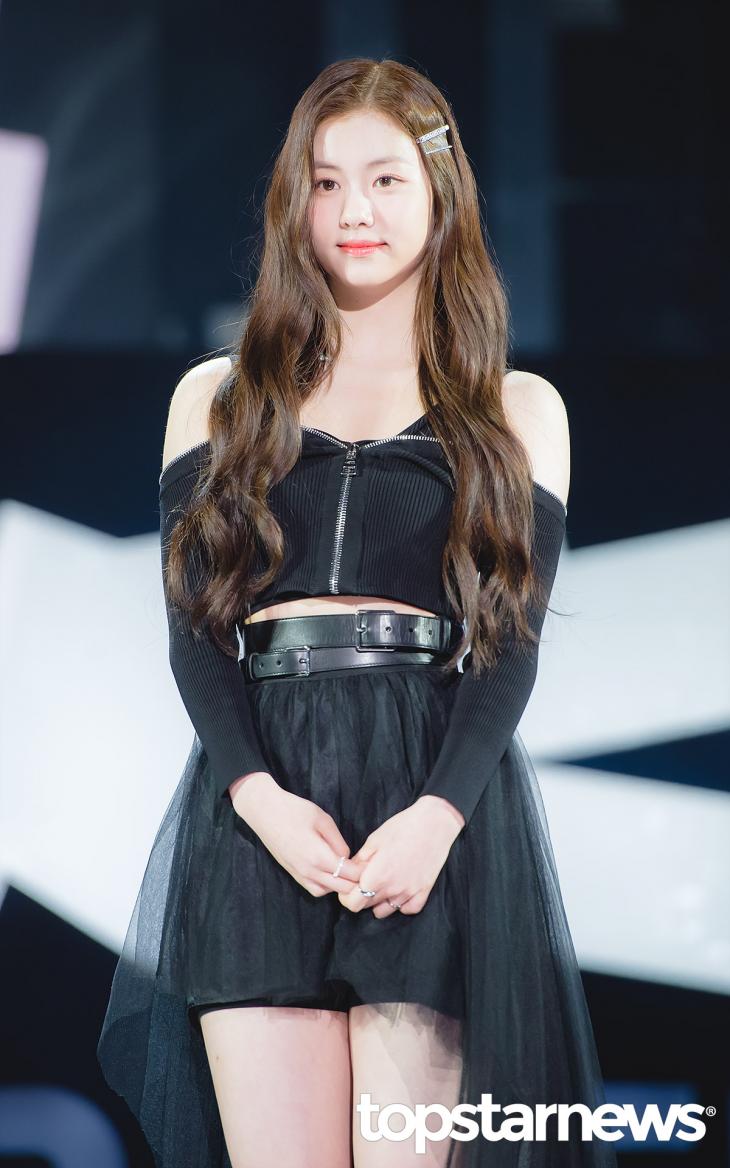 [정보/소식] 르세라핌 출신 김가람, 학폭 논란→건국대 연기과 재학 중 근황…연출자로 이름 올렸다 [TOP이슈] | 인스티즈