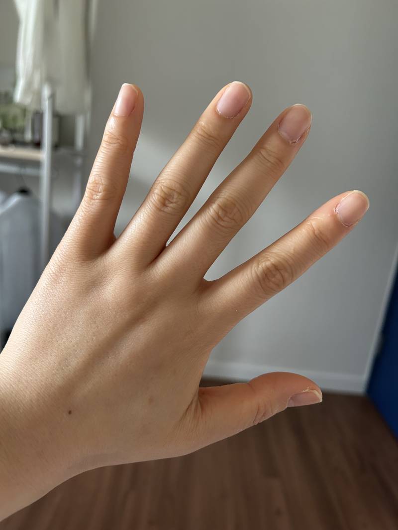 [잡담] 손보면 나이가 보인다는데 진짜야? | 인스티즈