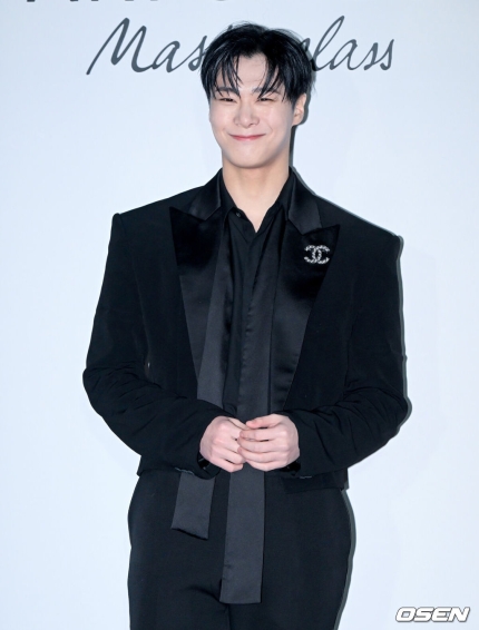 [정보/소식] 故문빈 추모곡, 동생 문수아도 참여했는데.."멤버팔이"vs"뭐가문제?" 갑론을박 | 인스티즈