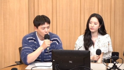 [잡담] 김지연 "육성재와 15년지기인데 로맨스 연기, 걱정했지만 오히려 편해”(컬투쇼) | 인스티즈