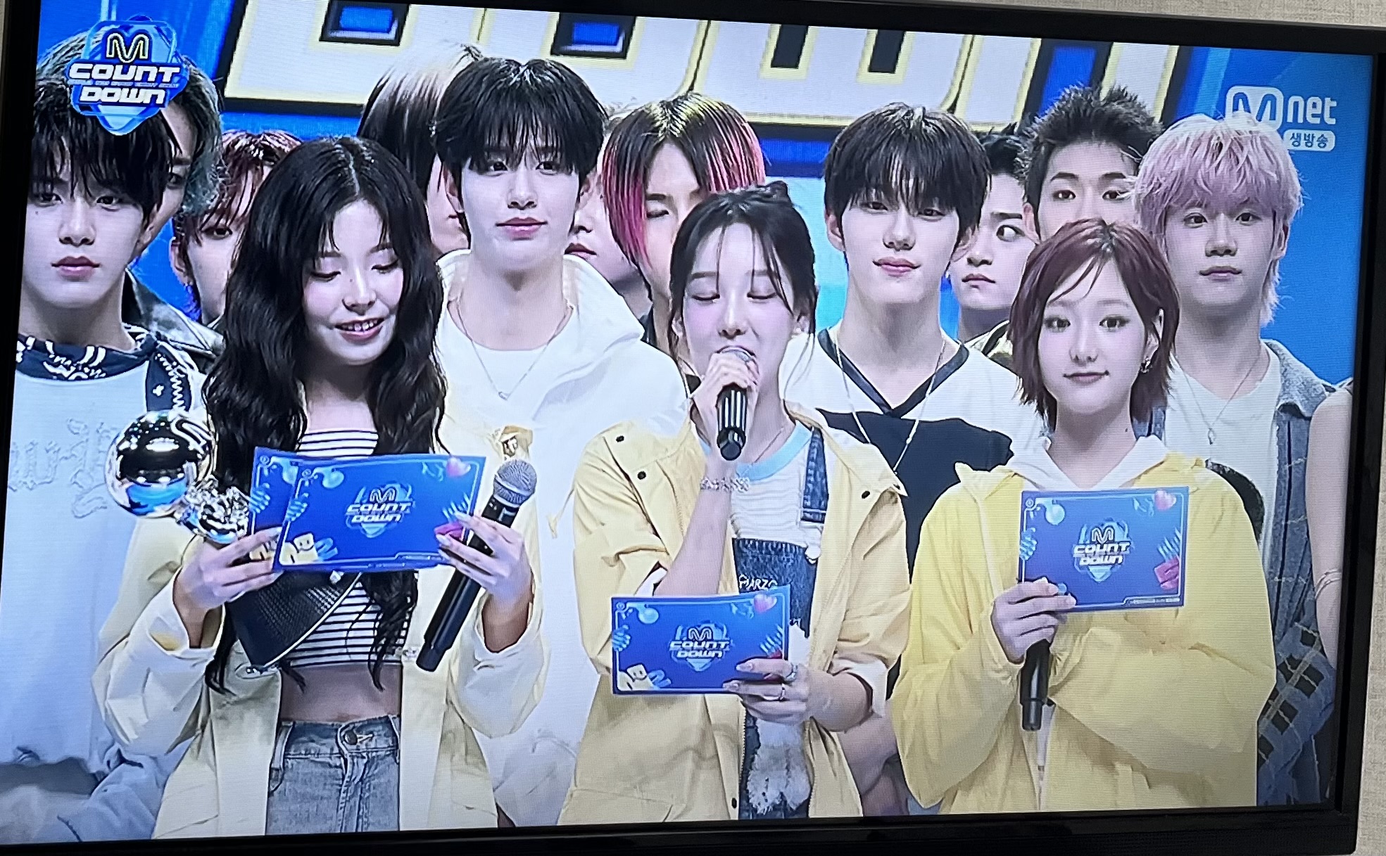 [잡담] 이 남돌 누구야 | 인스티즈
