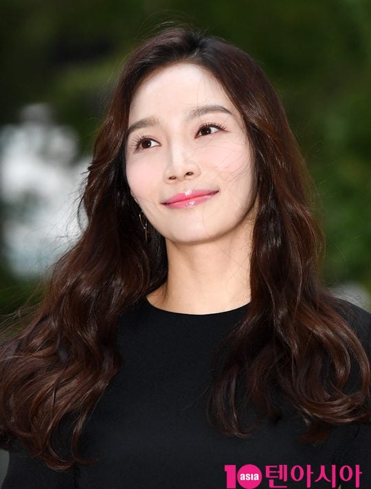 [정보/소식] [단독] '결사곡 불륜녀' 이민영, 이번엔 정치판 뜬다…'퍼스트레이디' 출연 확정 | 인스티즈
