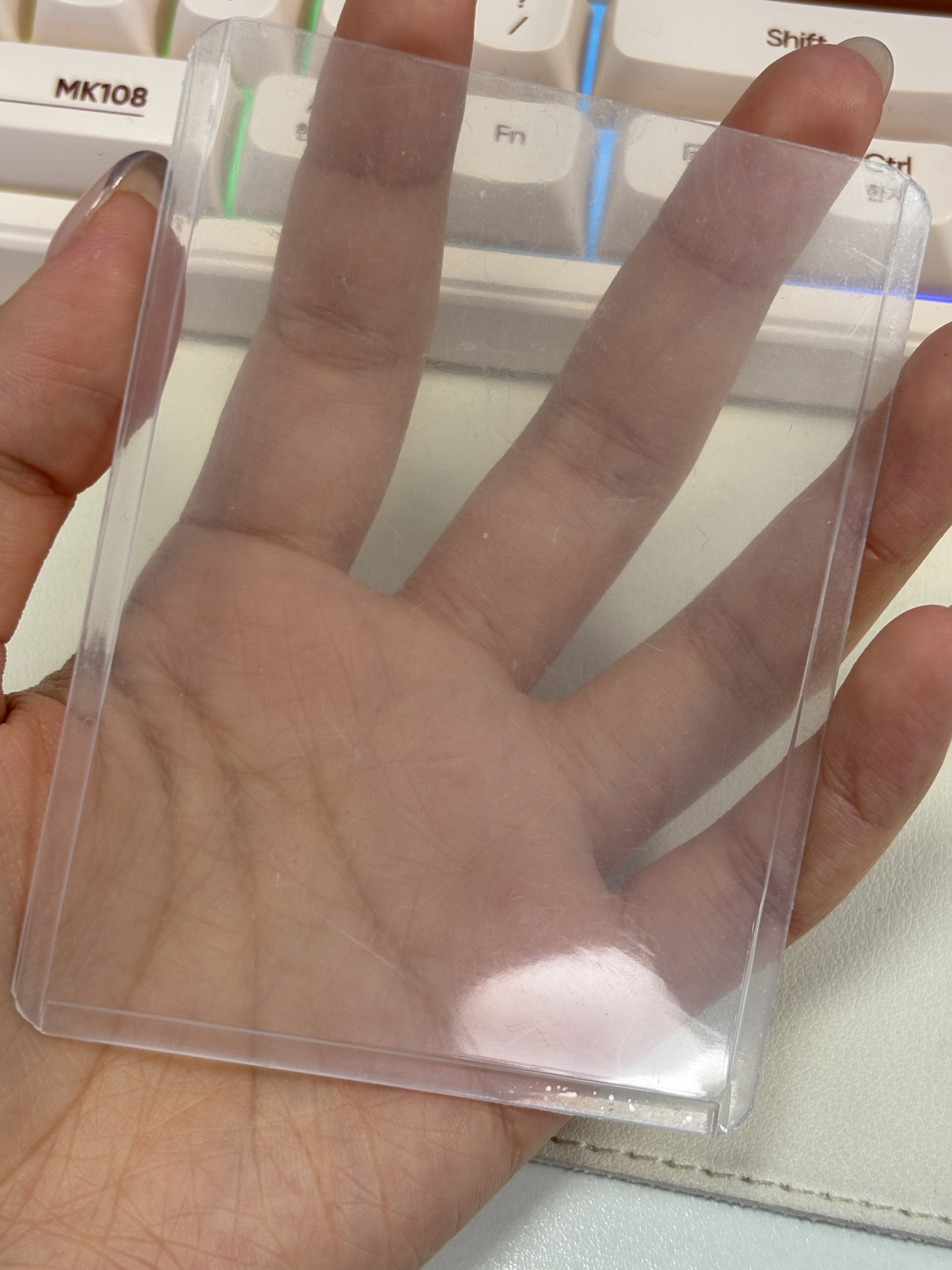 [잡담] 여기에 포카 바로 넣으면 기스나ㅠㅍㅍㅍ?? | 인스티즈