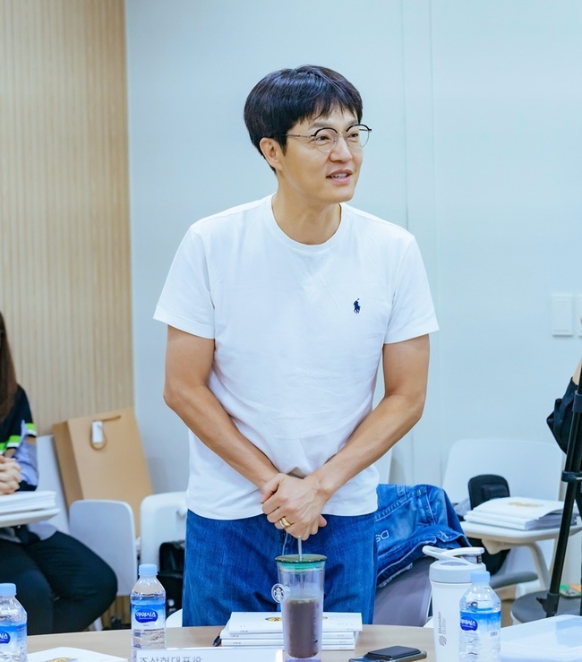 [정보/소식] '사계의 봄' 대본 리딩 현장 공개, 하유준 박지후 이승협 호흡 어땠나 | 인스티즈