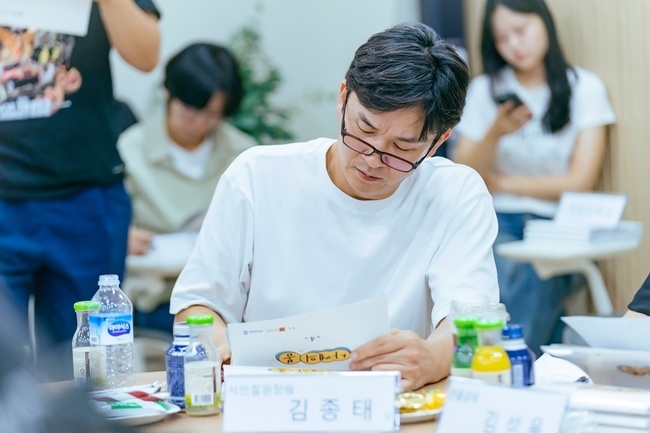 [정보/소식] '사계의 봄' 대본 리딩 현장 공개, 하유준 박지후 이승협 호흡 어땠나 | 인스티즈