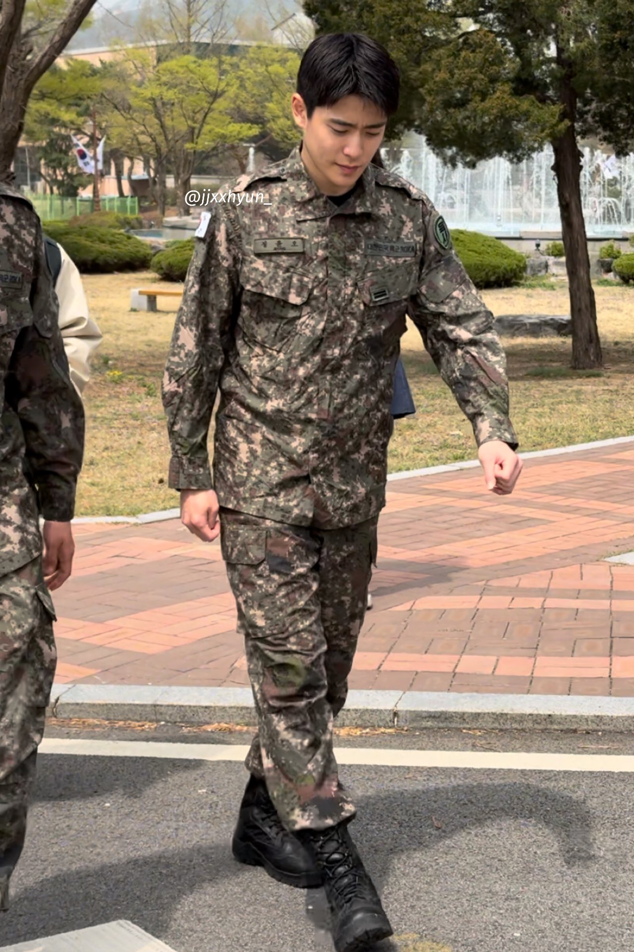 [잡담] 재현 군복 뭐지 | 인스티즈