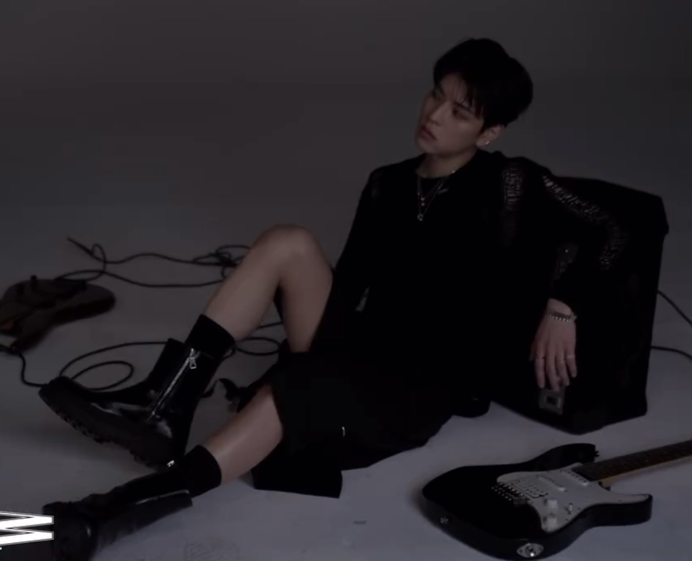 [잡담] 우리집 노출싫어 강쥐 승민이가 가슴팍을 어디까지 내린 거예요 | 인스티즈