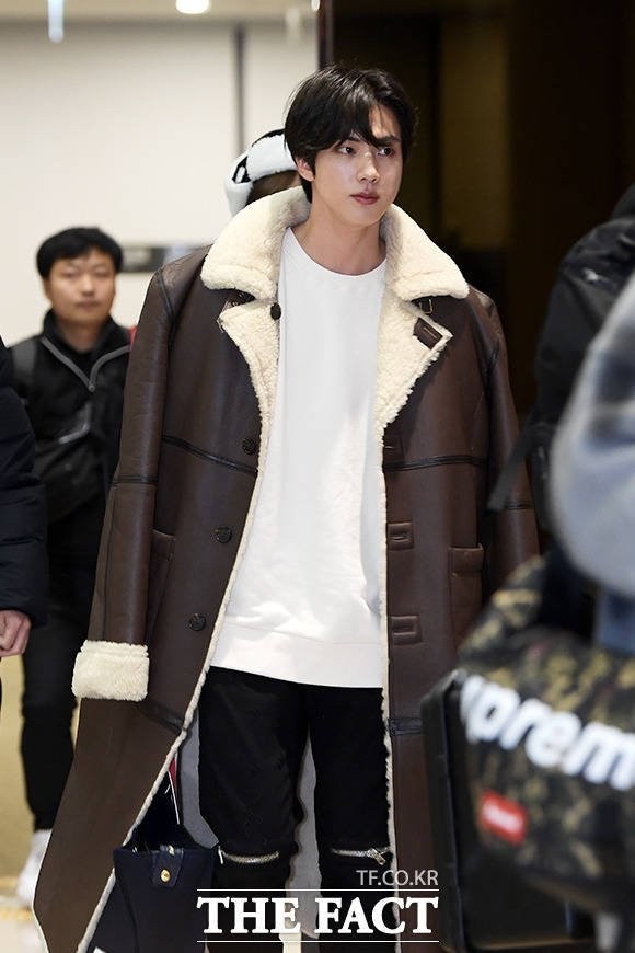 [잡담] 방탄 진 무스탕 두버전 | 인스티즈