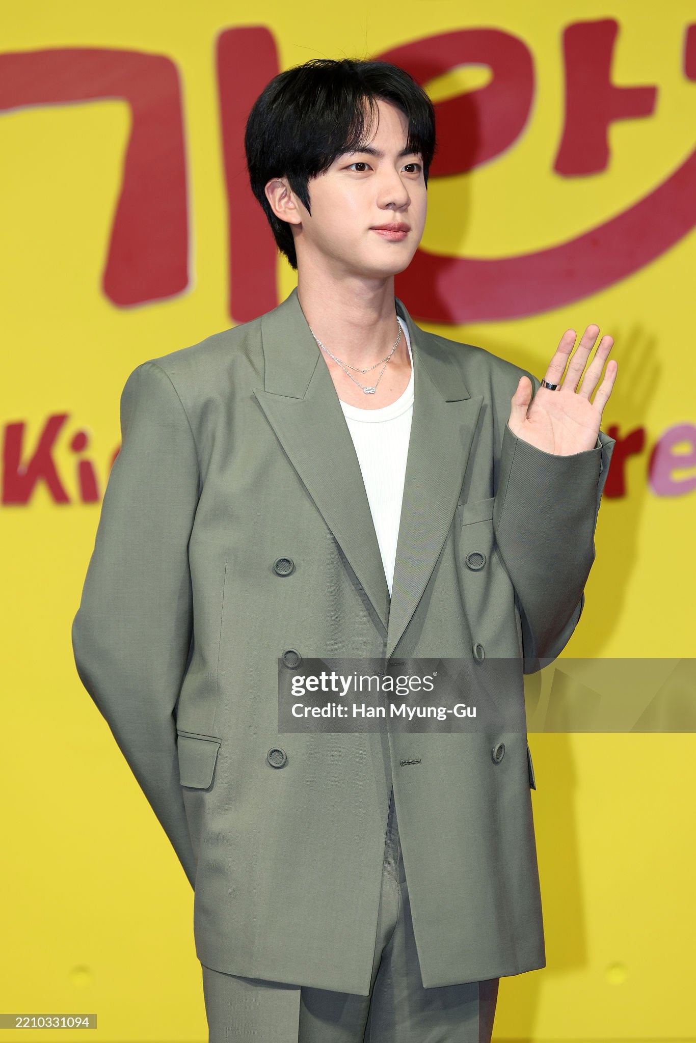 [잡담] 방탄 진 요즘 얼굴 물 제대로 오른 듯 | 인스티즈