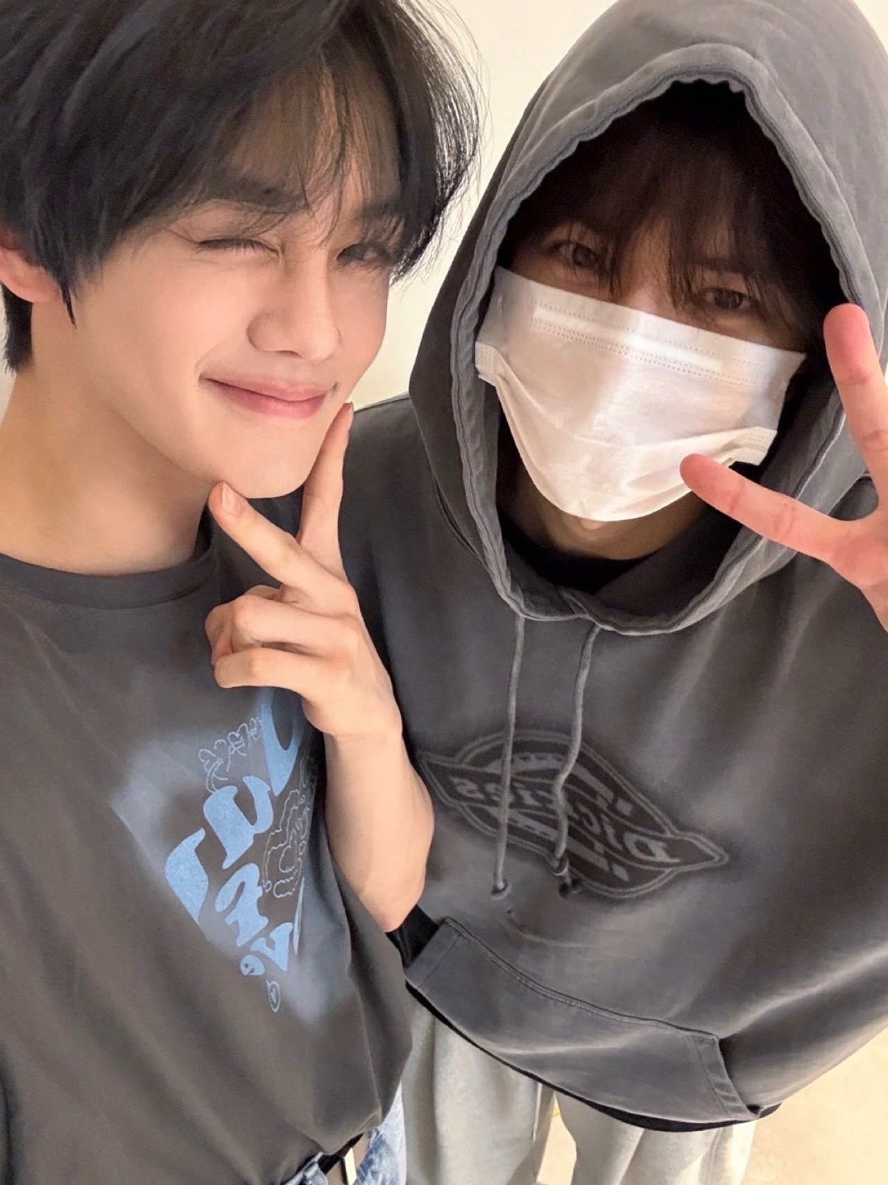 [잡담] 영훈님 오늘 제베원 콘서트 오셨네 | 인스티즈