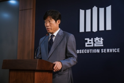 [정보/소식] 청불 한계 깬 '야당' 이틀 연속 1위→호평 폭발…주말 흥행 기대감 | 인스티즈