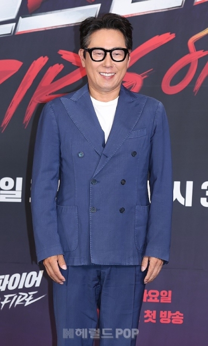 [잡담] 윤종신 팔아 고가 음식·물품 주문..미스틱스토리 측 "직원 사칭 주의”(공식) | 인스티즈