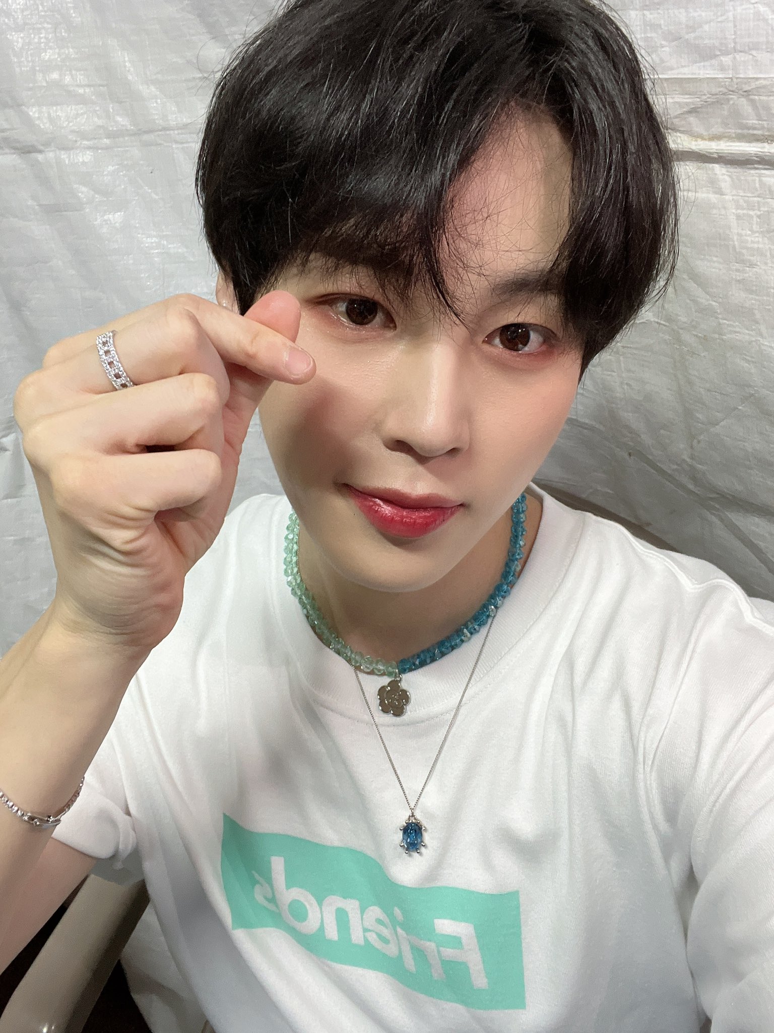 [잡담] 하성운 시나모롤이다 vs 쿠로미다 | 인스티즈