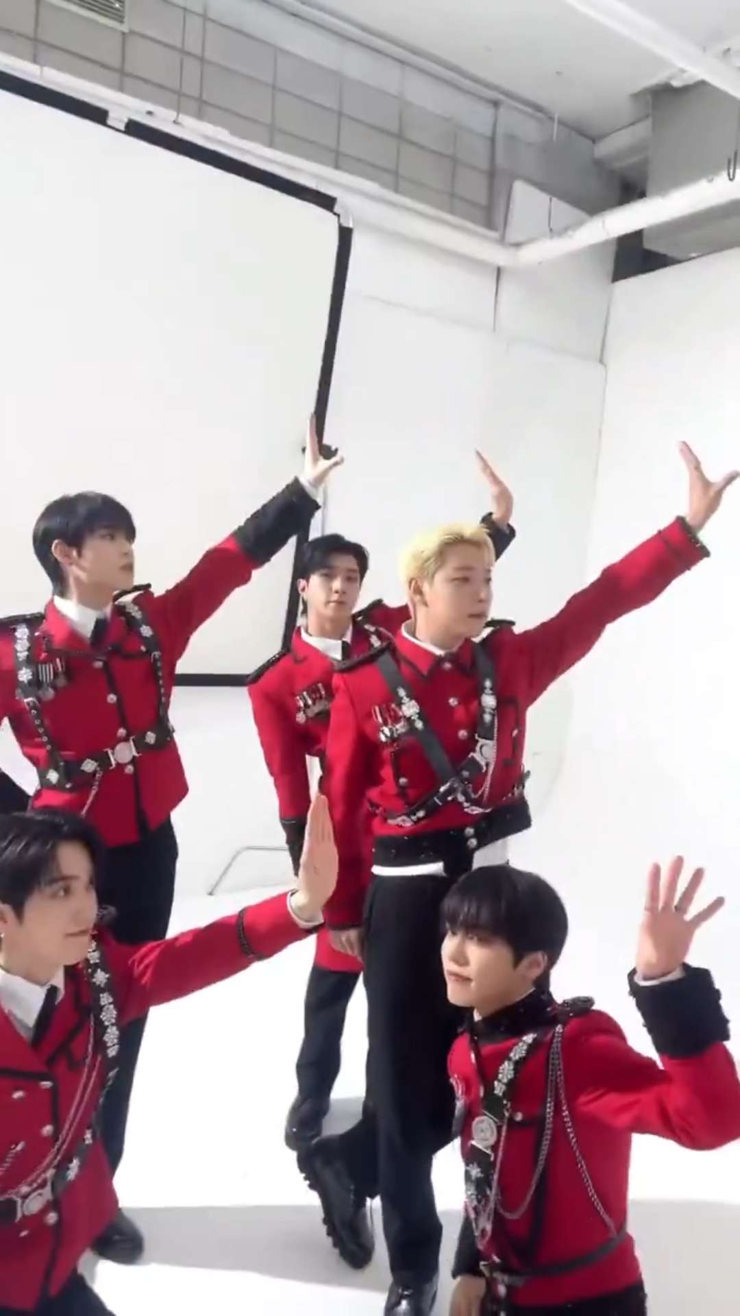 [잡담] 스포 멀까🧐 | 인스티즈