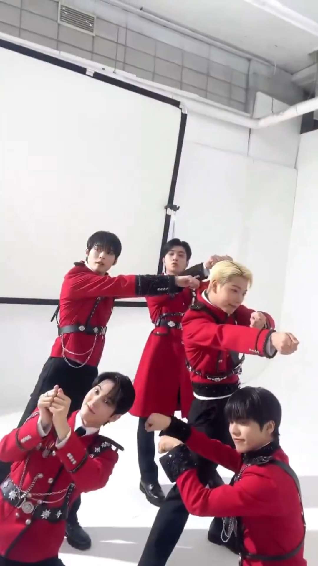 [잡담] 스포 멀까🧐 | 인스티즈