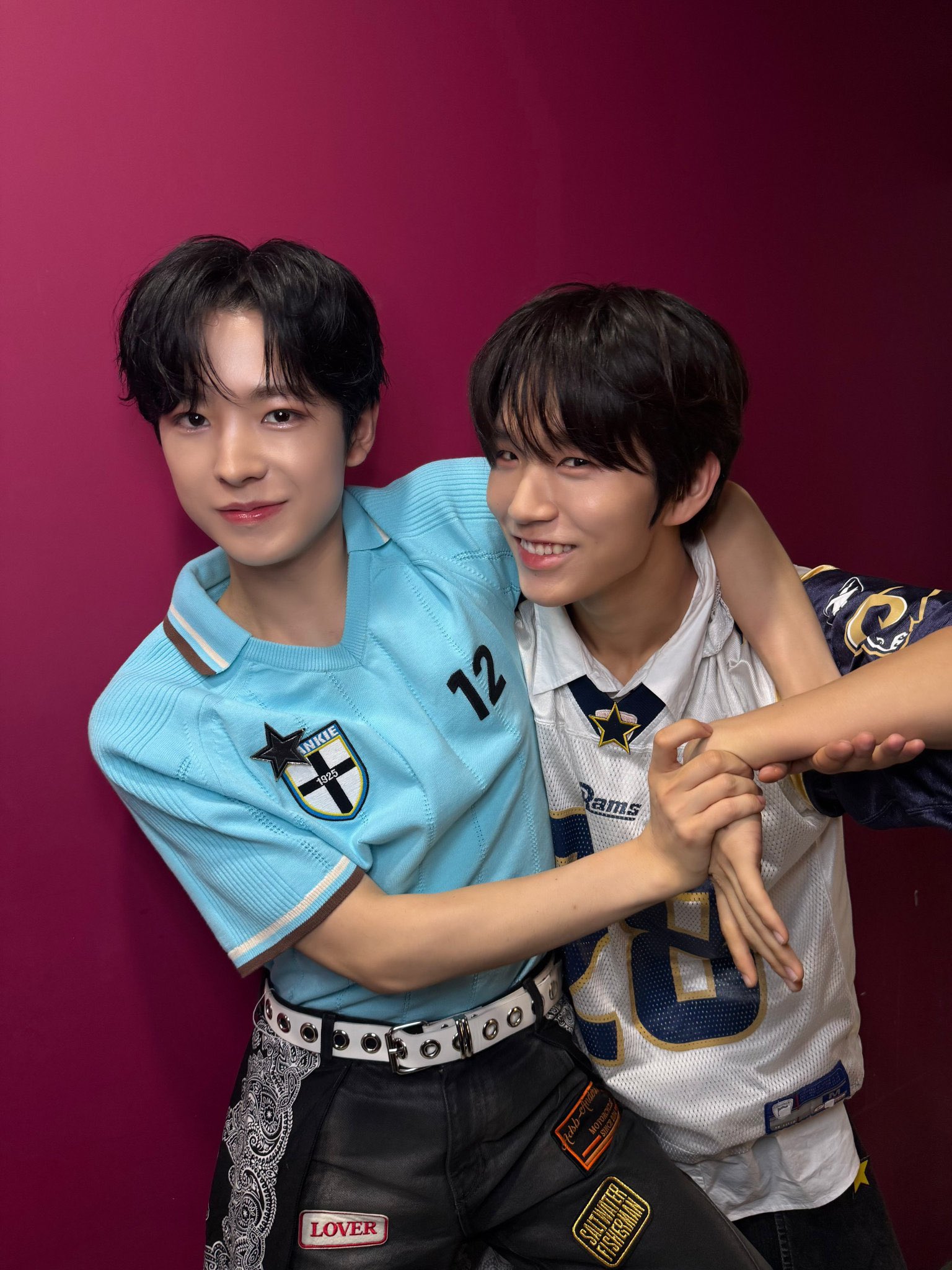 [잡담] 재희랑 유우시 대체 이게 무슨 자세야?? | 인스티즈