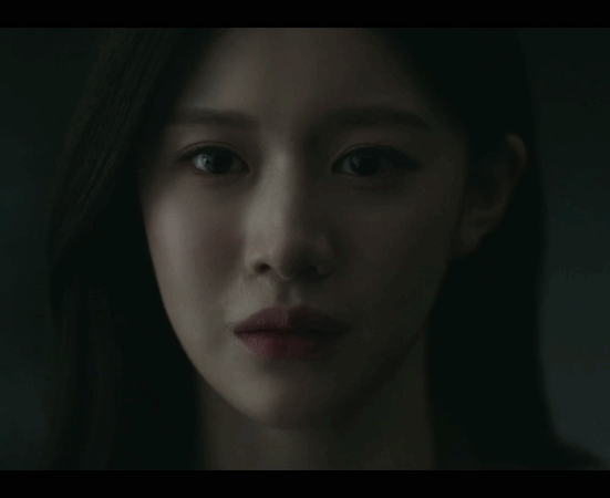 [잡담] 고윤정 악역이나 싸이코 연기 하는거 보고 싶음 | 인스티즈