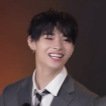 [잡담] 요며칠 뜬 엔하이픈 컨텐츠에서 니키 만두 같이 웃고있는거 | 인스티즈