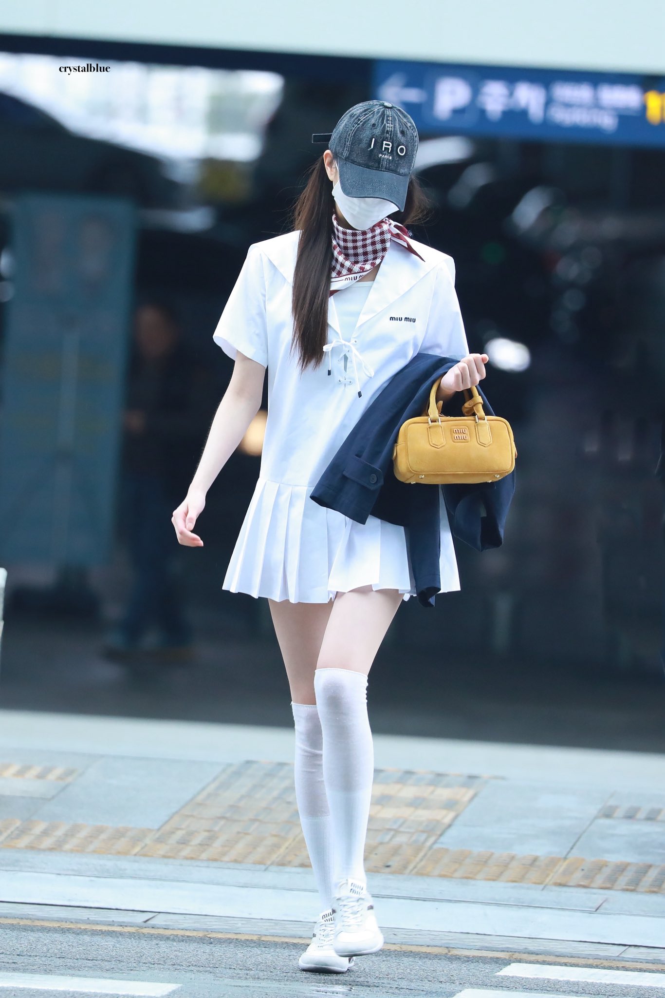 [잡담] 오늘 원영이 미우미우 착장 귀엽다…물론 원영이라 | 인스티즈