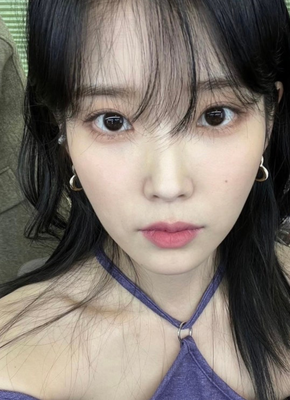 [잡담] 아이유는 장발보다 단발이 더 잘어울려 | 인스티즈