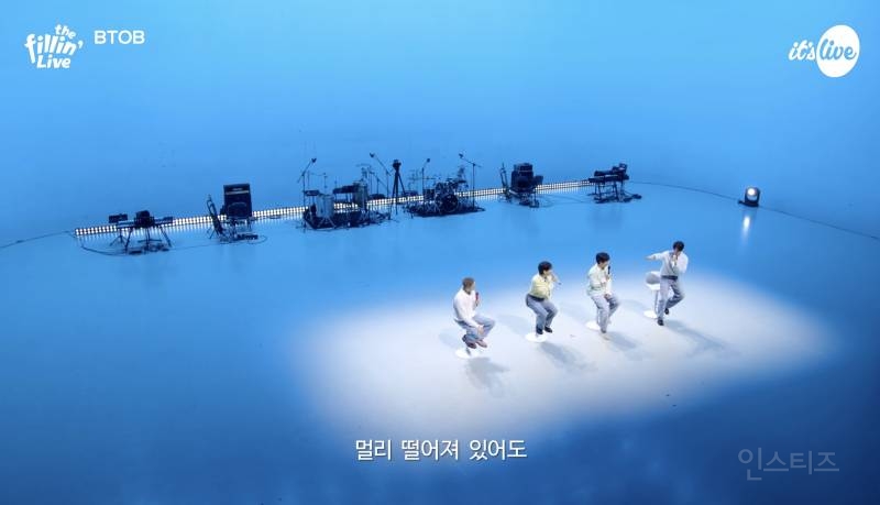 비투비 자만추하면 해야하는 포즈.gif | 인스티즈