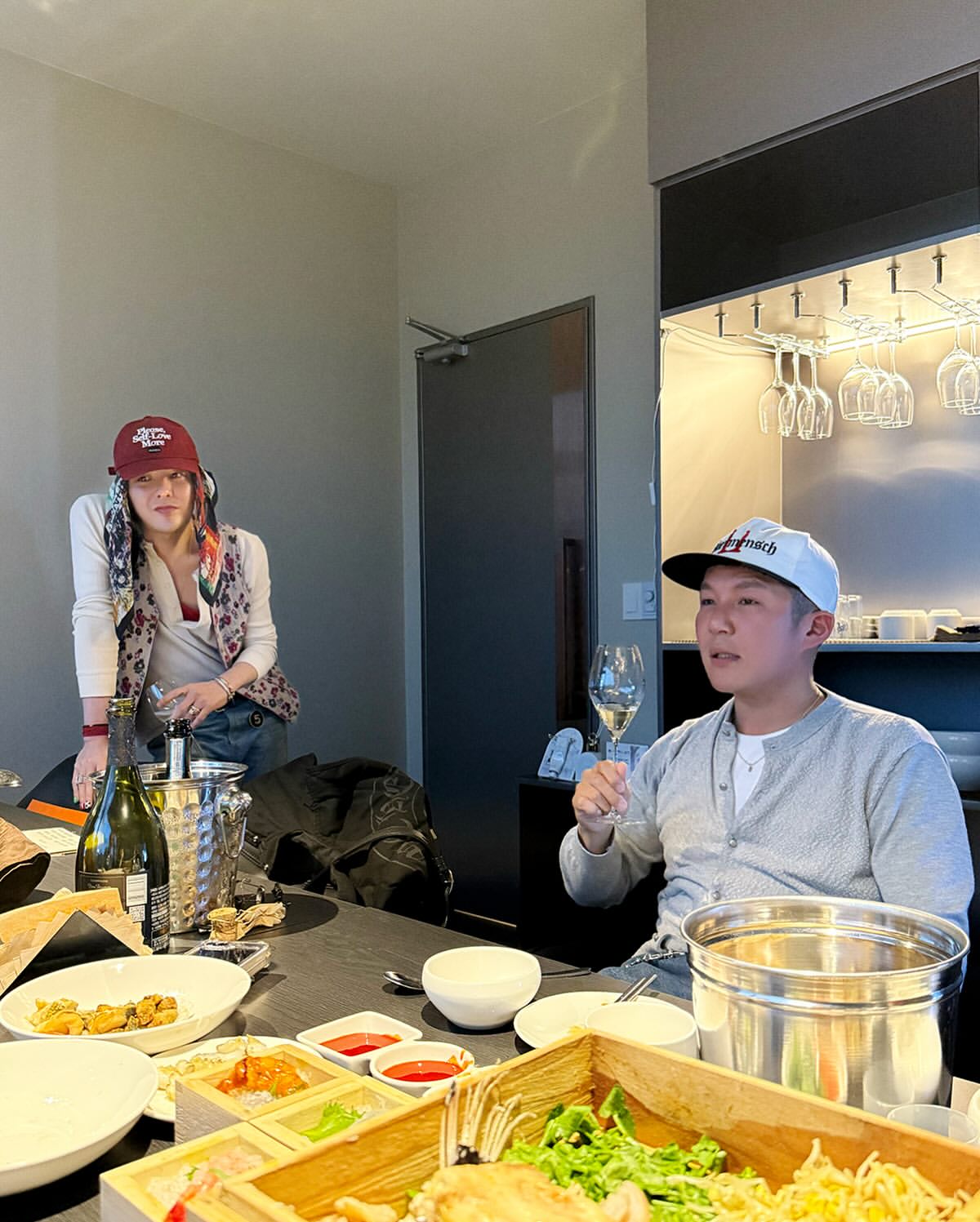 [잡담] 지디가 쓴 모자 조세호 브랜드였네ㅋㅋ | 인스티즈