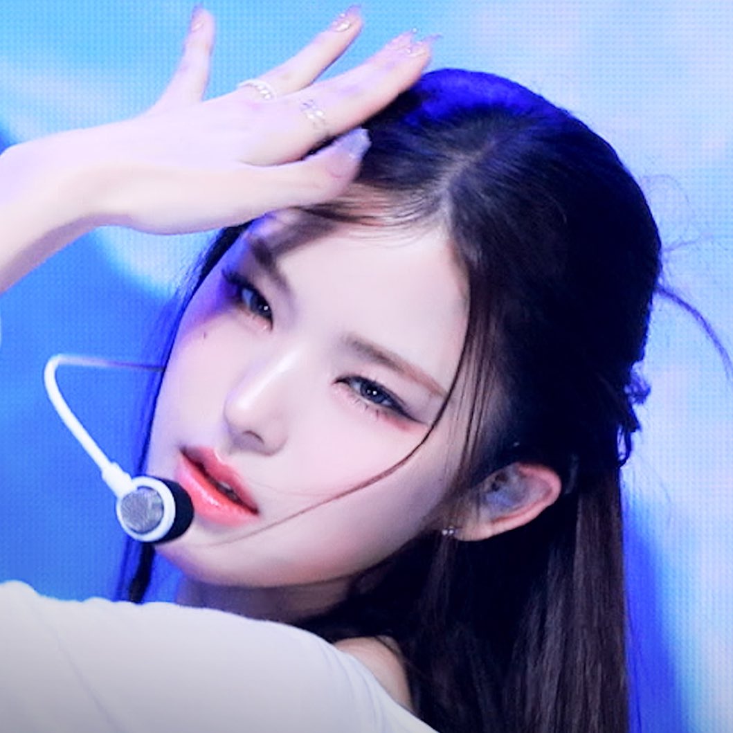 [잡담] 이 얼굴 진짜 말 안 된다 | 인스티즈