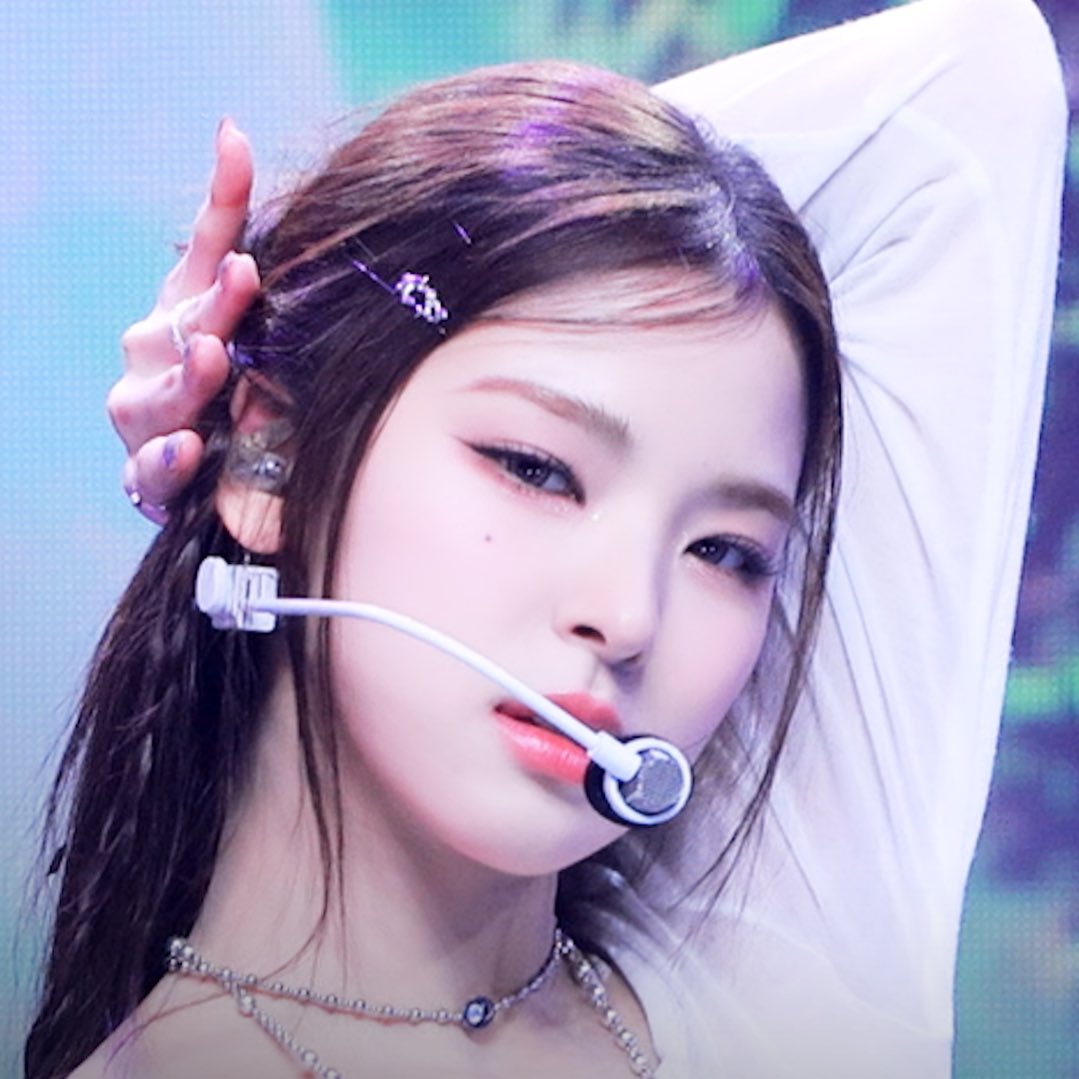 [잡담] 이 얼굴 진짜 말 안 된다 | 인스티즈