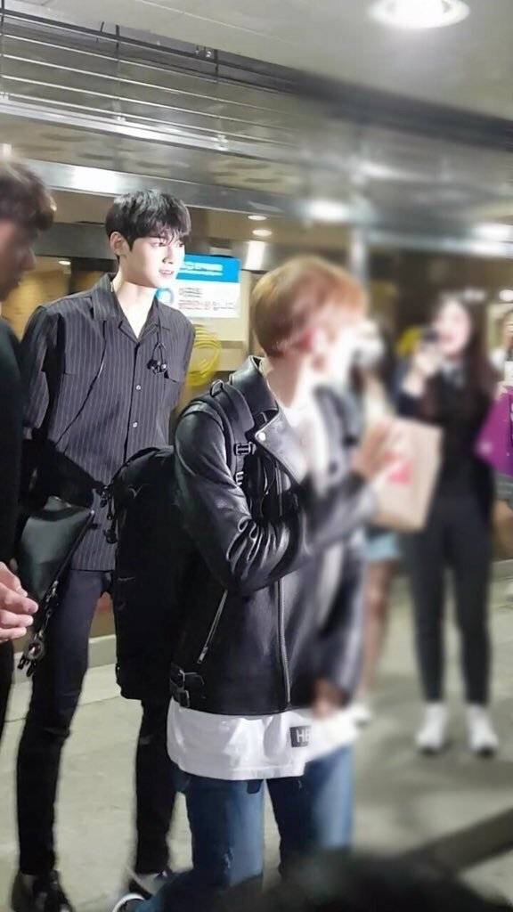 차은우를 실제로 보면 얼굴보다 먼저 보인다는 것.JPG | 인스티즈