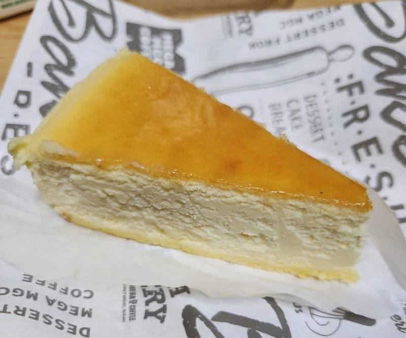 [잡담] 메가커피 치즈케익 맛있드라 | 인스티즈