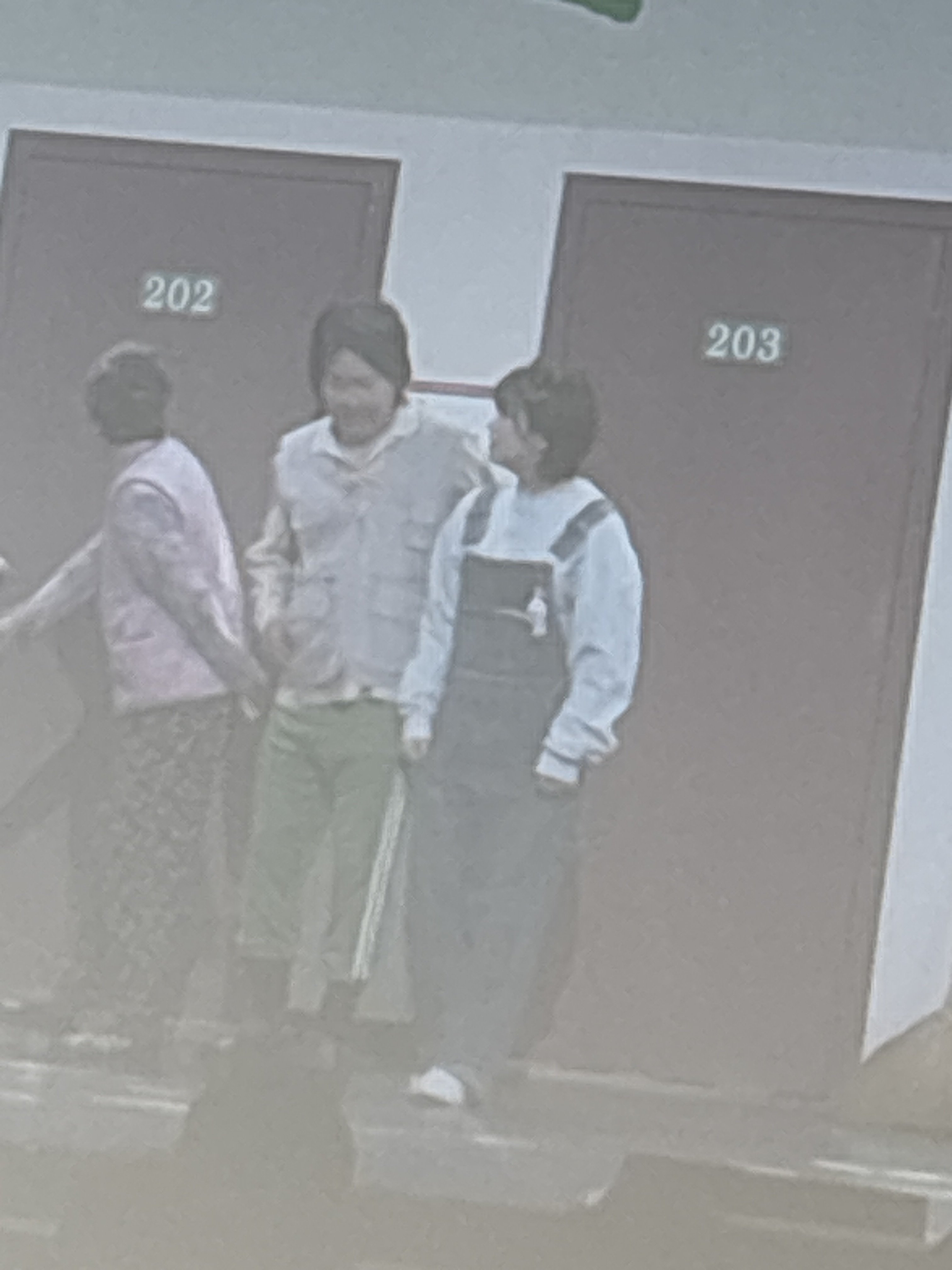 [잡담] 개콘보는데 저 여자 진짜 귀여워.. 진짜 유치원생같아 | 인스티즈