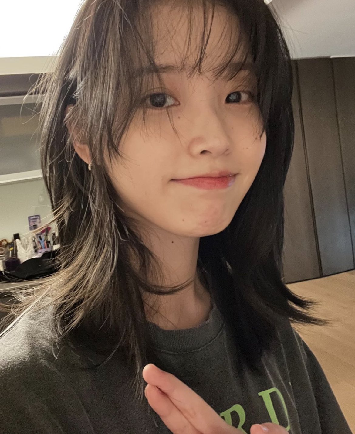 [잡담] 아이유 이머리 해볼라고 살면서 처음 머리 기르는중... | 인스티즈