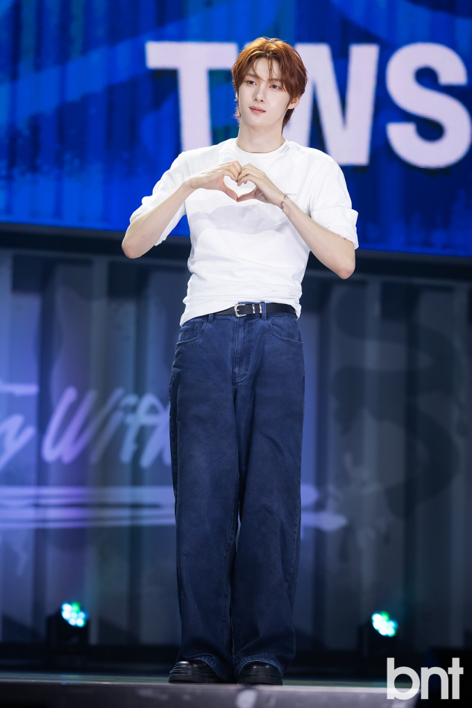 [잡담] 이게 영재 어깨짤이구나 | 인스티즈