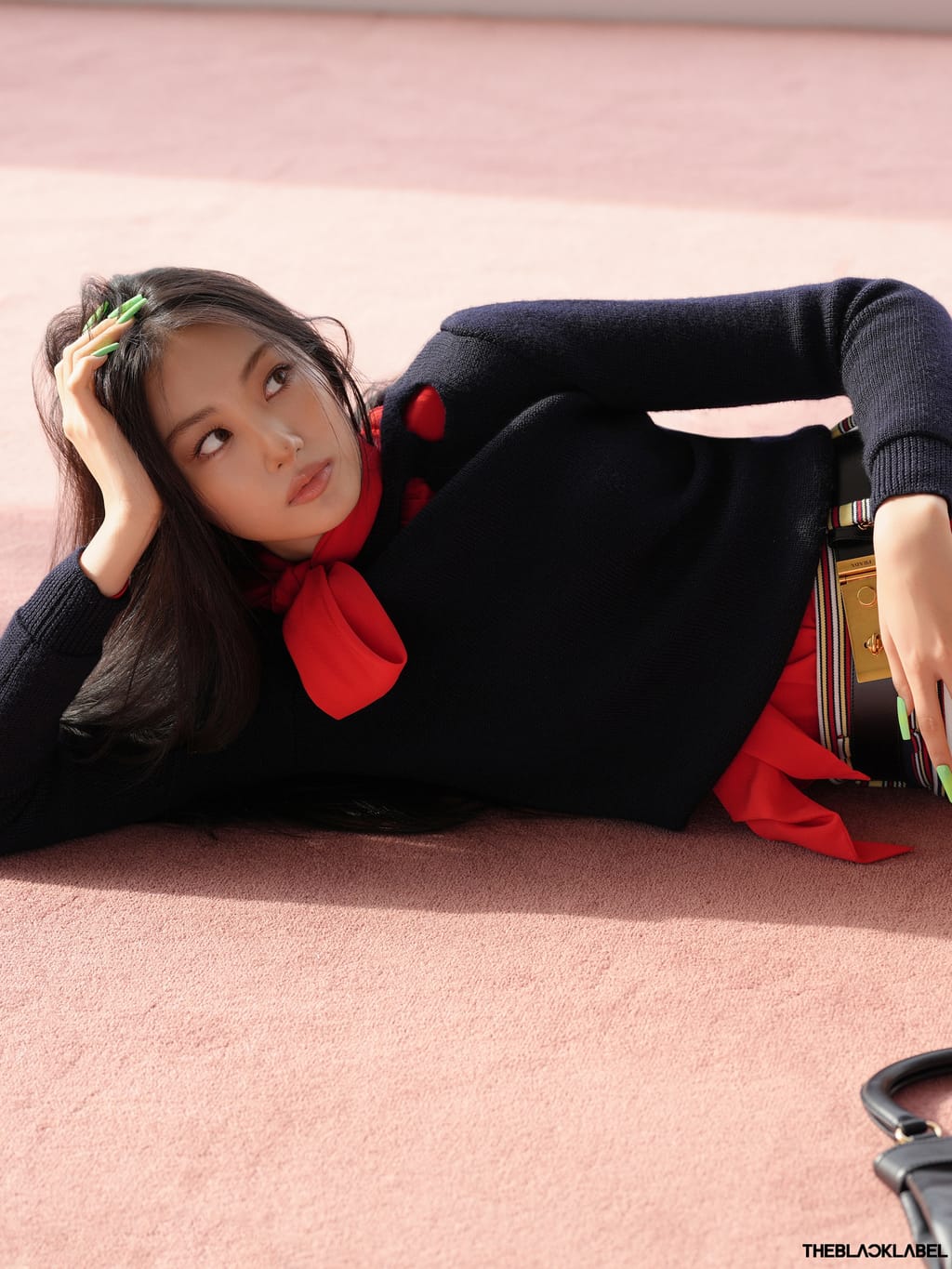 [정보/소식] 미야오 W KOREA 비하인드 포토 | 인스티즈