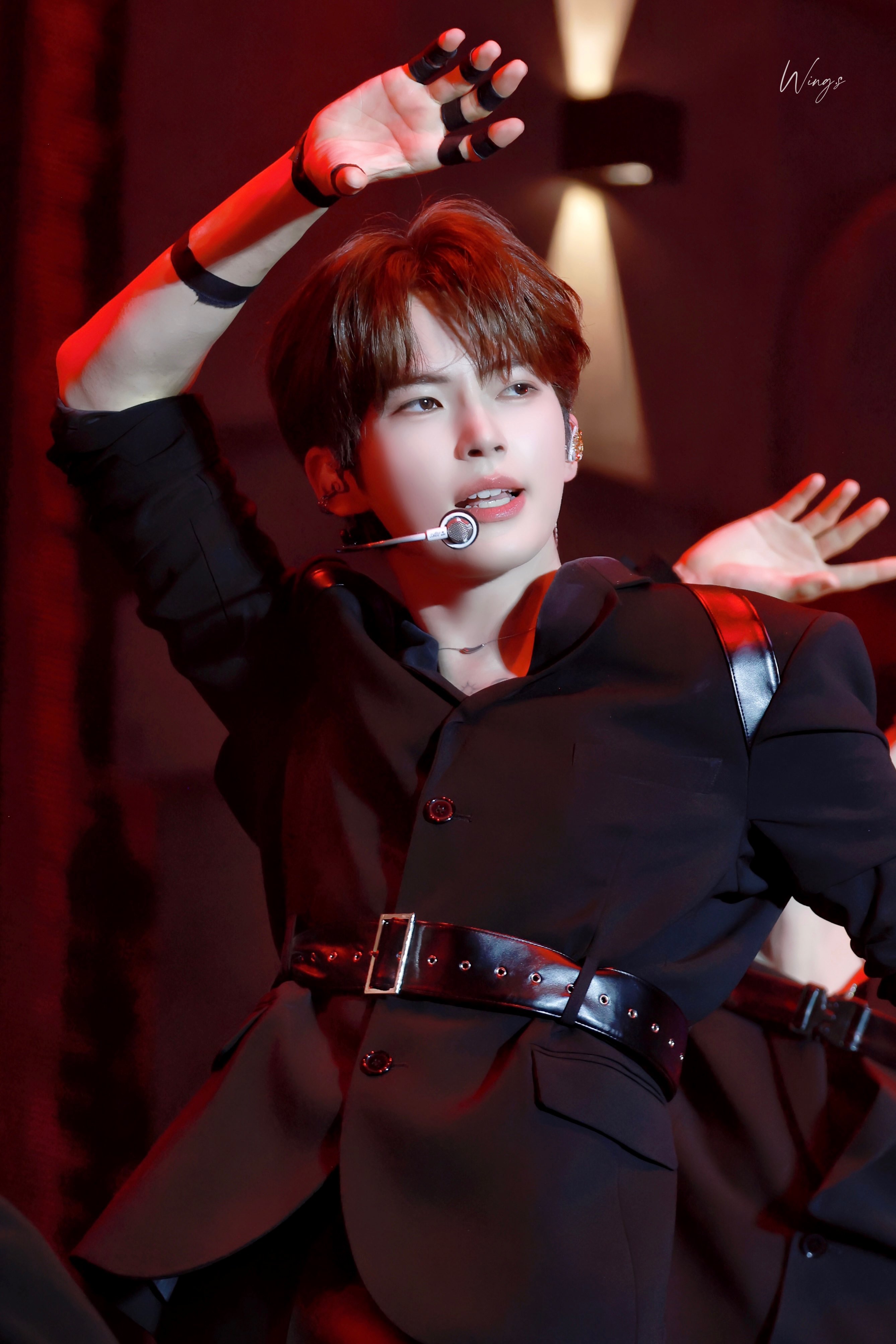 [잡담] 성한빈 콘서트 사진 진심 느낌좋음 | 인스티즈