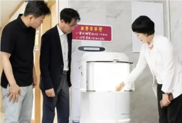 구미시에서 특채했던 로봇주무관 근황 | 인스티즈