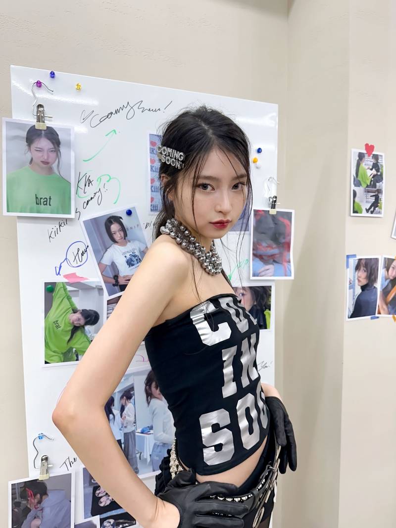 데뷔 전 사진 올려준 것 같은 오늘자 키키 공트.jpg | 인스티즈