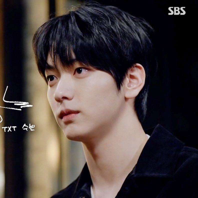 [잡담] 툽 수빈 ㄹㅇ 이런 사진들 라이징인 신인배우처럼 생김 | 인스티즈