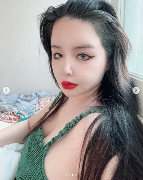 [잡담] 박봄 바뀐 눈썹스타일 넘 예쁘다 | 인스티즈