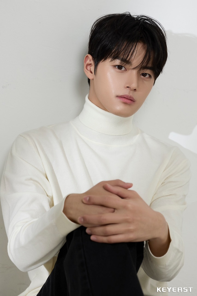 [정보/소식] 아역 출신 박상훈→박수오 활동명 변경…김희애 배정남 키이스트와 전속계약[공식] | 인스티즈