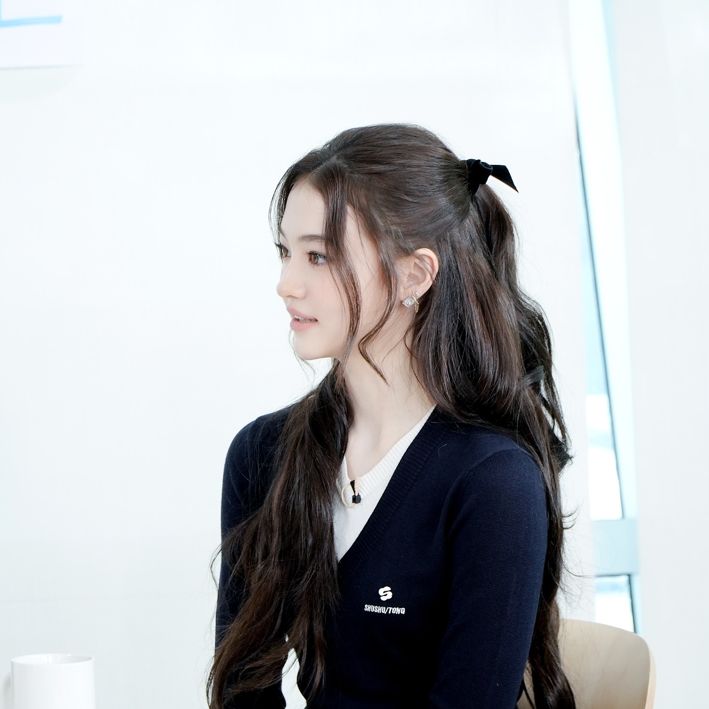 [정보/소식] 미야오 나린&엘라 살롱드립 스틸컷 | 인스티즈